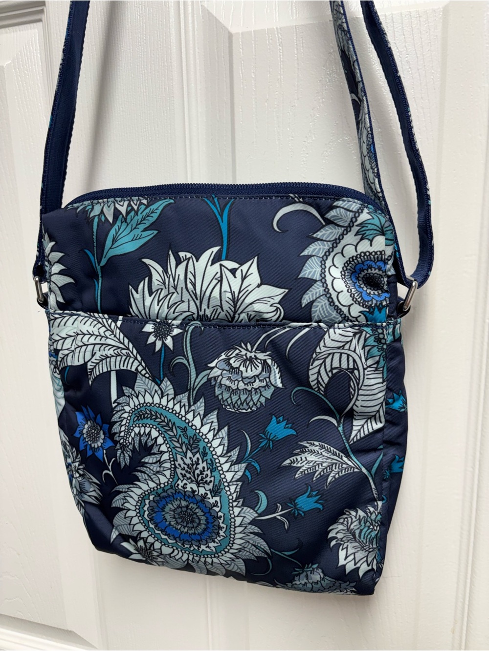 Vera Bradley Midtown Hipster Crossbody Bag in Cornflower Blossoms